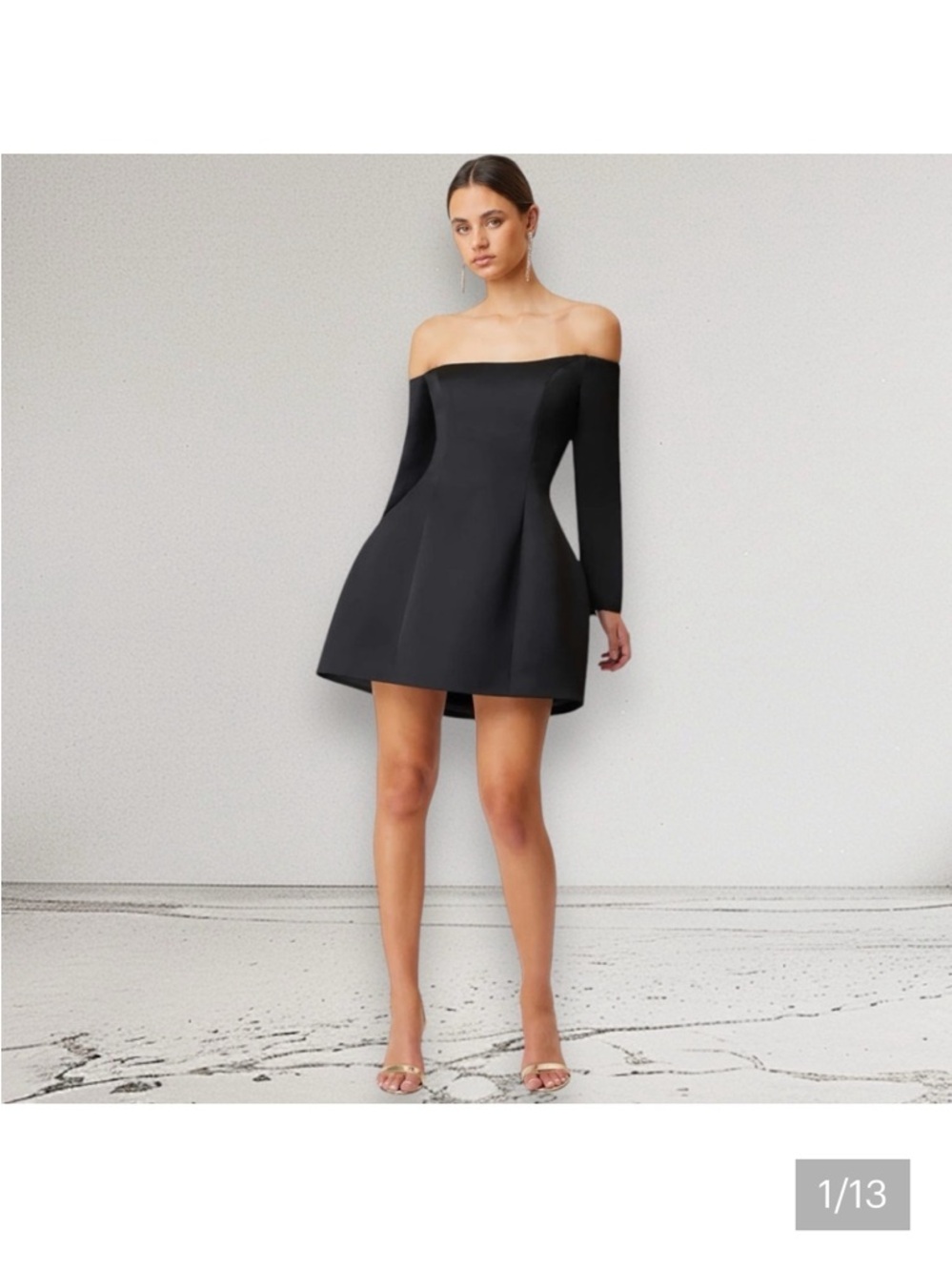 Elliatt Black One-Shoulder Long Sleeve Mini Dress